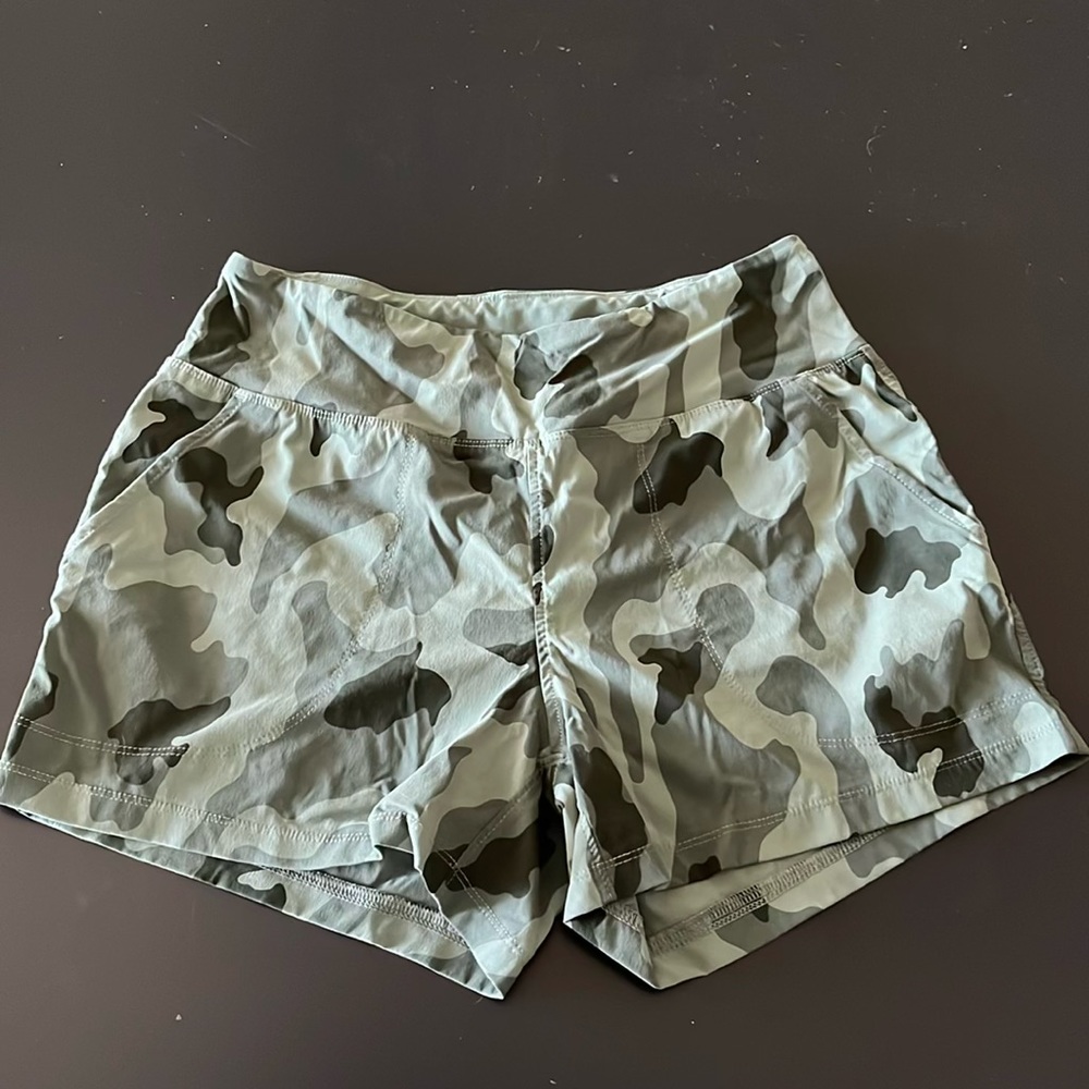 Mountain Hardware Hiking Shorts